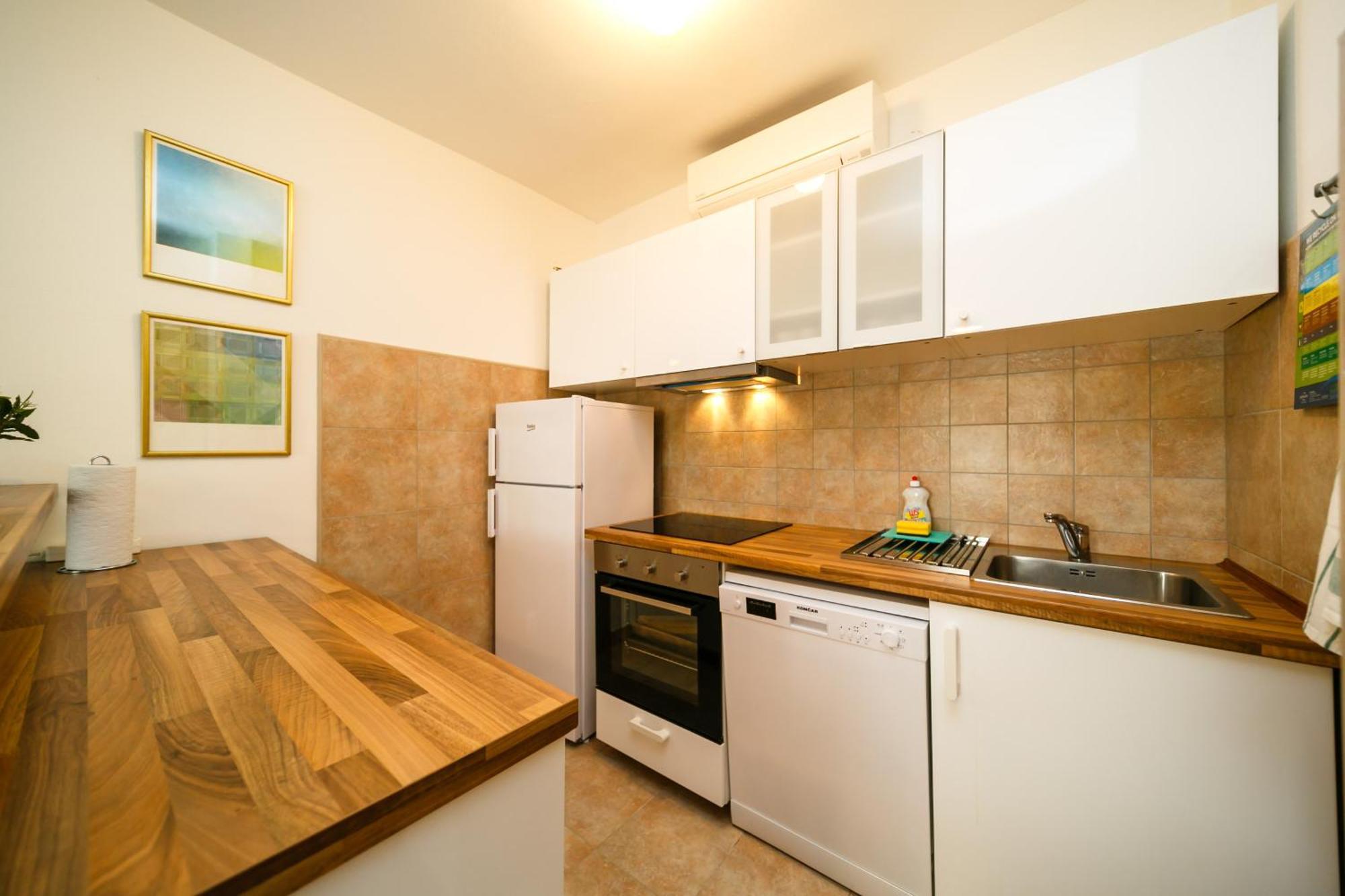 Apartment Zuza Krk Krk Town Exterior foto